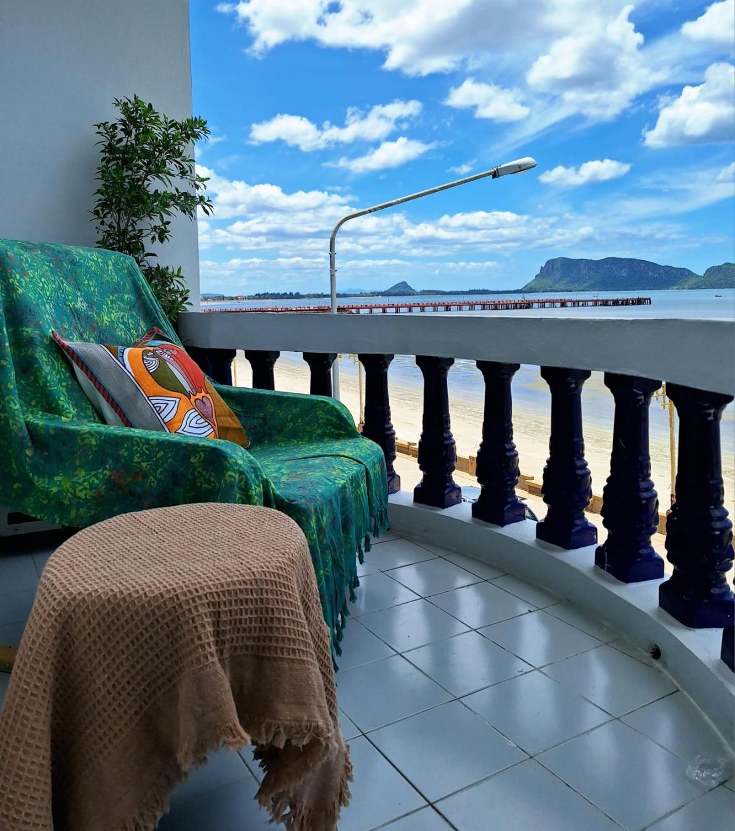 Jungle Cafe And Guesthouse Prachuap Khiri Khan Dış mekan fotoğraf