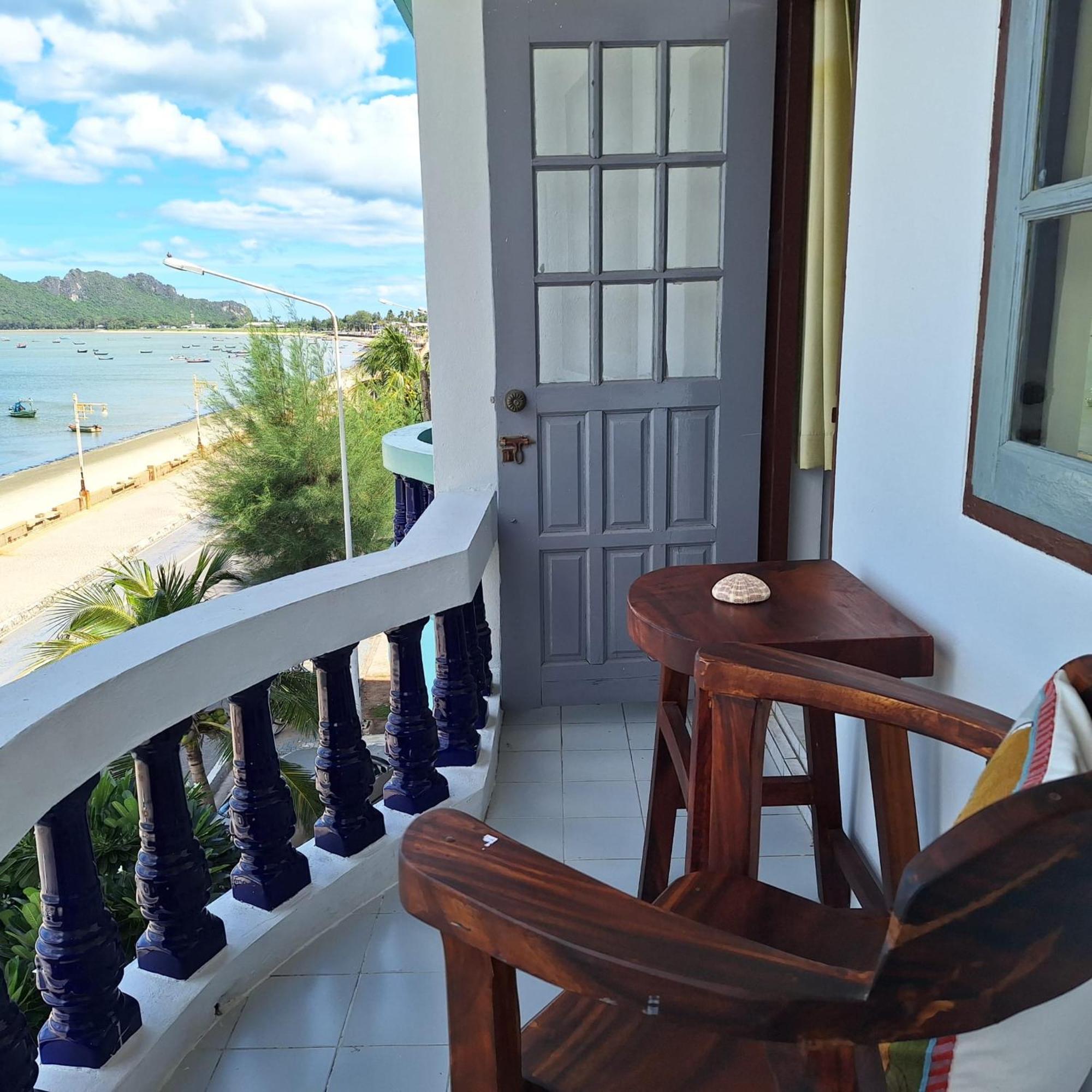 Jungle Cafe And Guesthouse Prachuap Khiri Khan Dış mekan fotoğraf